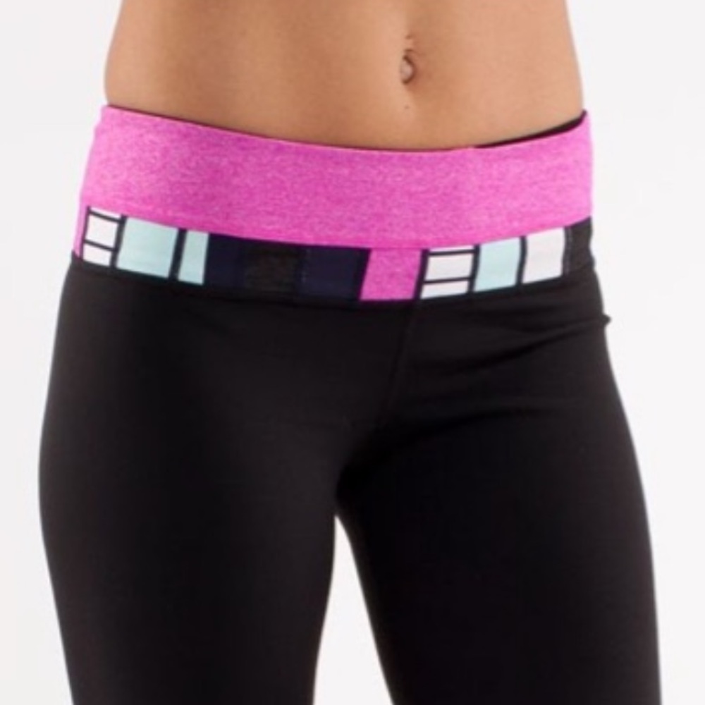 🍋LULULEMON Groove Crop Pant BLACK/PARIS PINK Quilted Waistband Size 12, 19” Long
